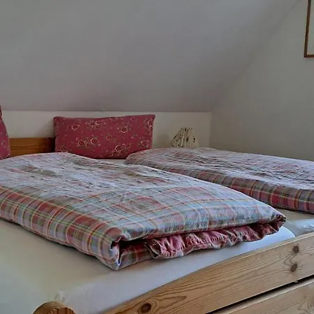 Romantische-ferienwohnung-steuerbord Lägenhet Wiek auf Rügen